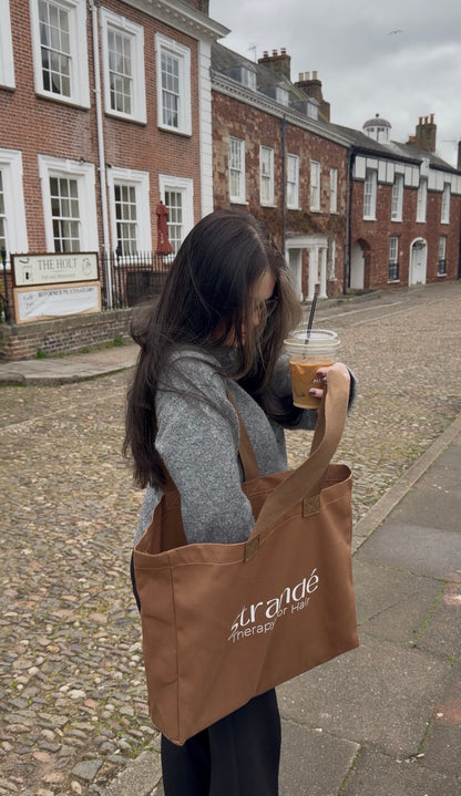 The Ultimate Tote by Strandé