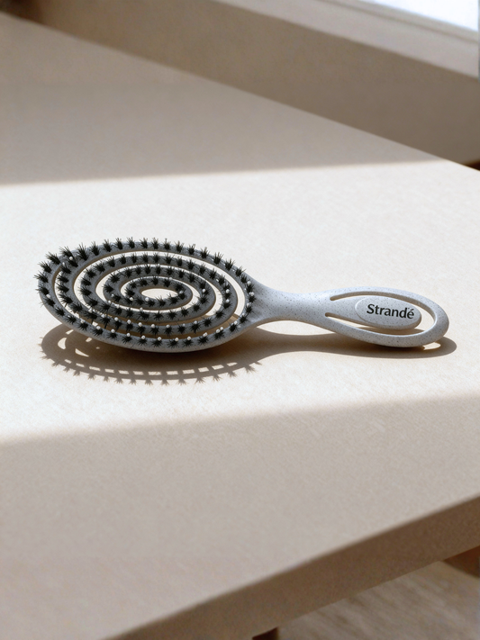 Hybrid Flex Brush by Strandé